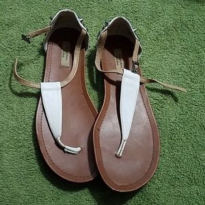 Simply vera sandals